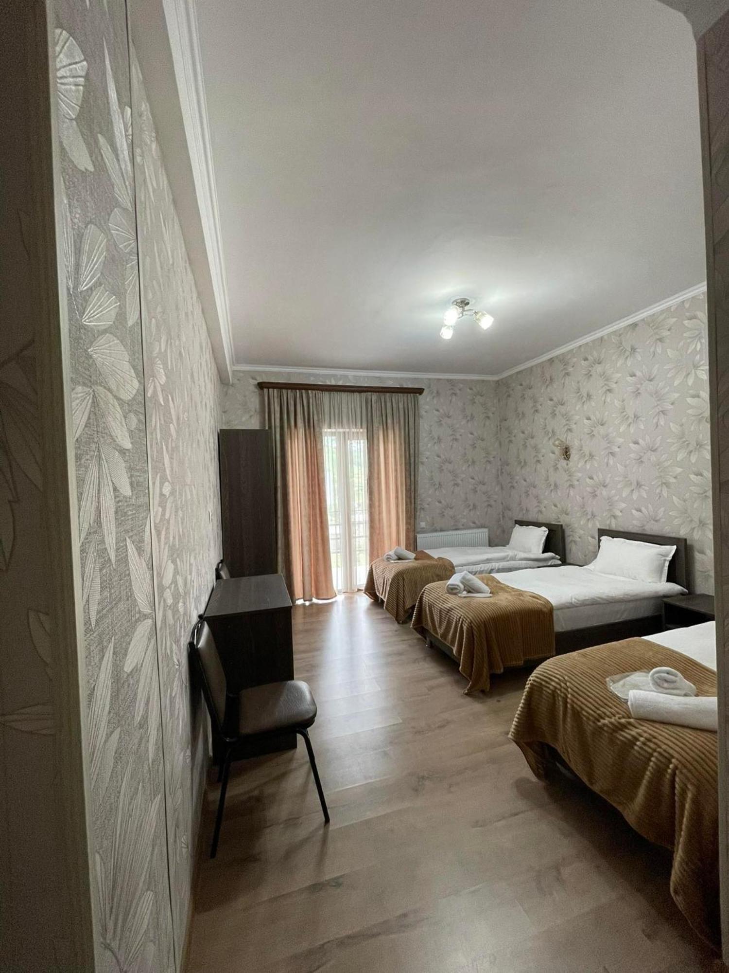 Hotel Shina Степанцмінда Екстер'єр фото