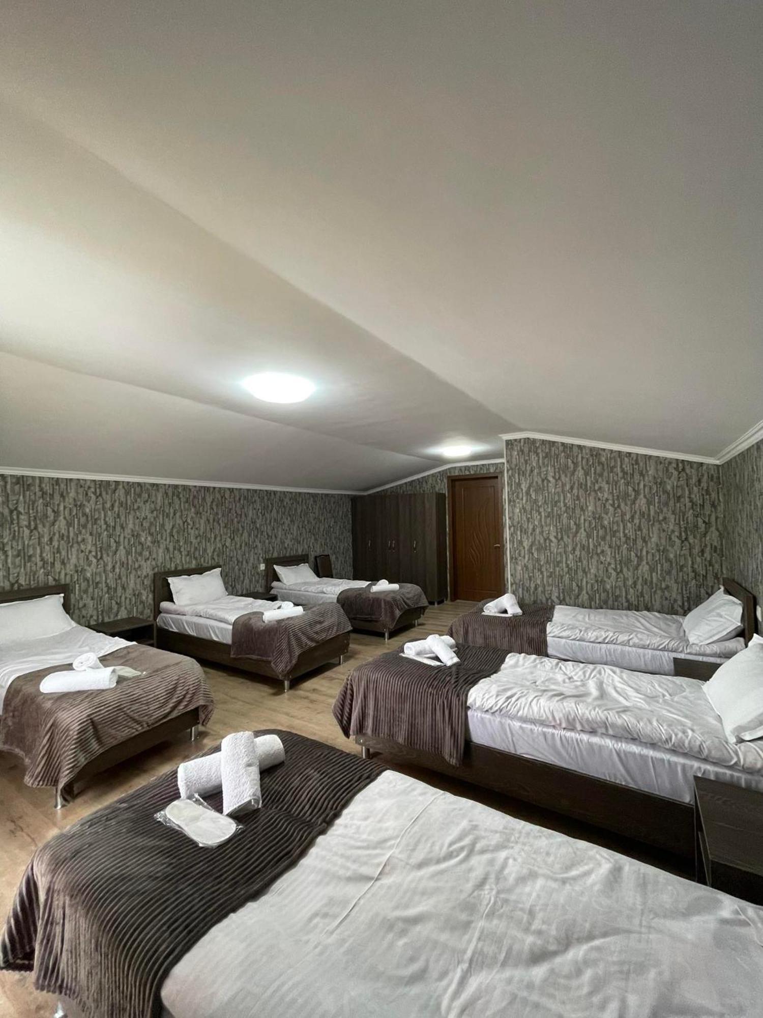 Hotel Shina Степанцмінда Екстер'єр фото