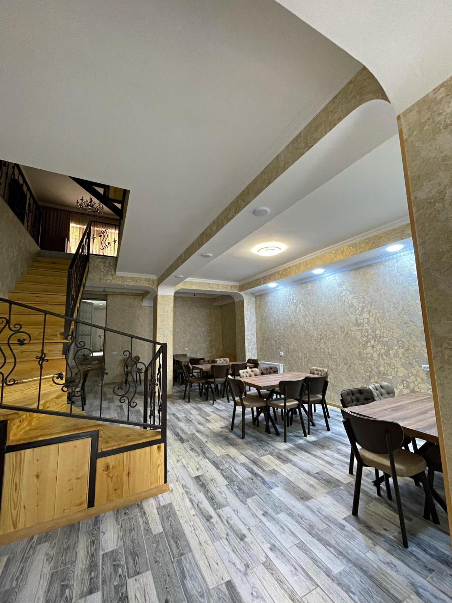 Hotel Shina Степанцмінда Екстер'єр фото